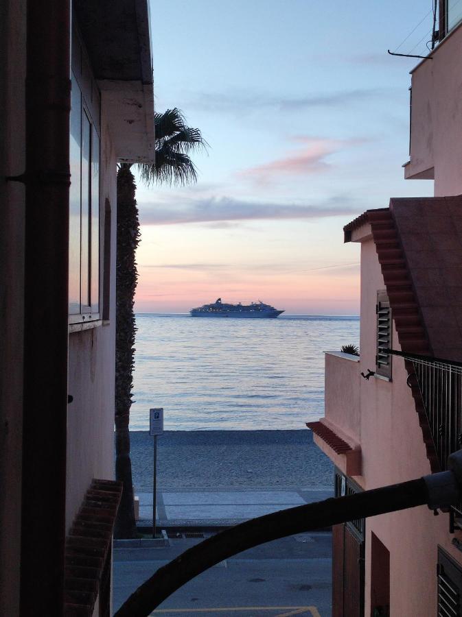 Playa Bonita Relax House Apartment Scilla Exterior photo