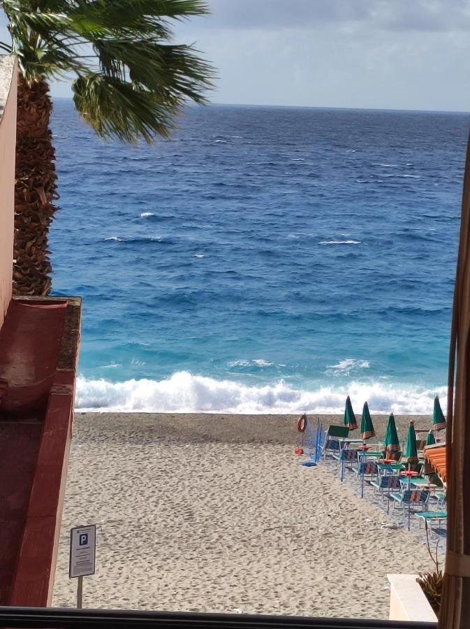 Playa Bonita Relax House Apartment Scilla Exterior photo